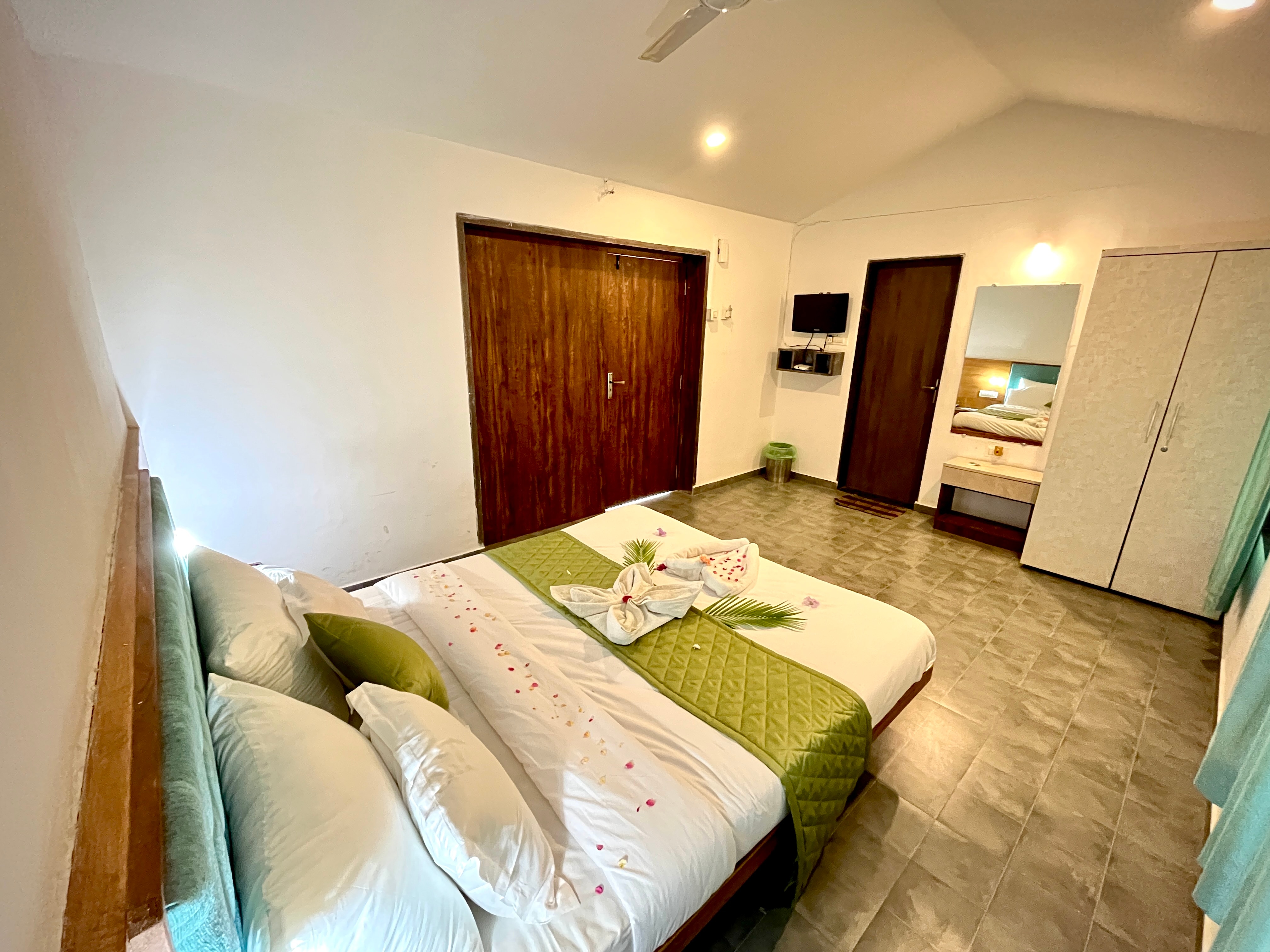 SEEMA's RESORT - Tap to explore photos