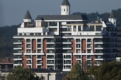 Eden Wellness & Hospitality- Luxe Apartments, Dehradun