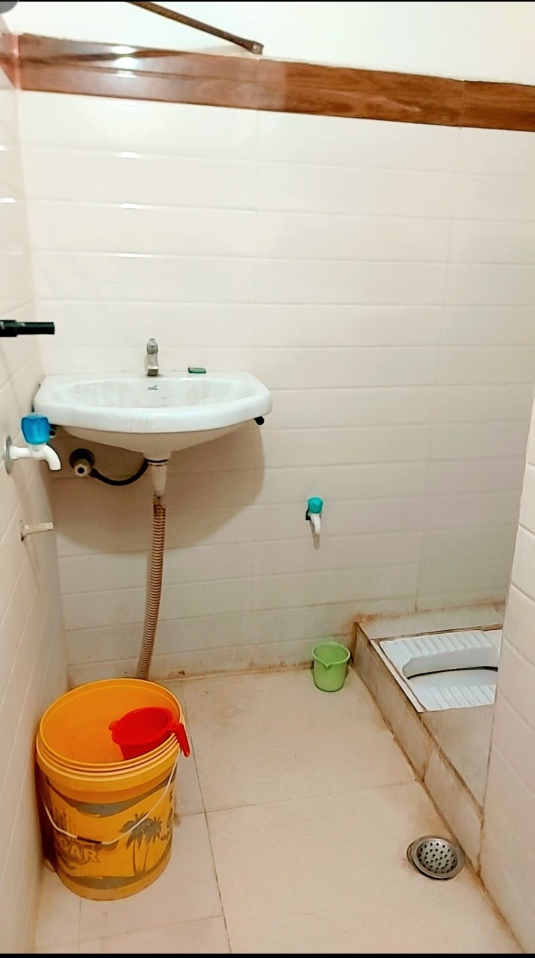 Best Guest House - Tap to explore photos