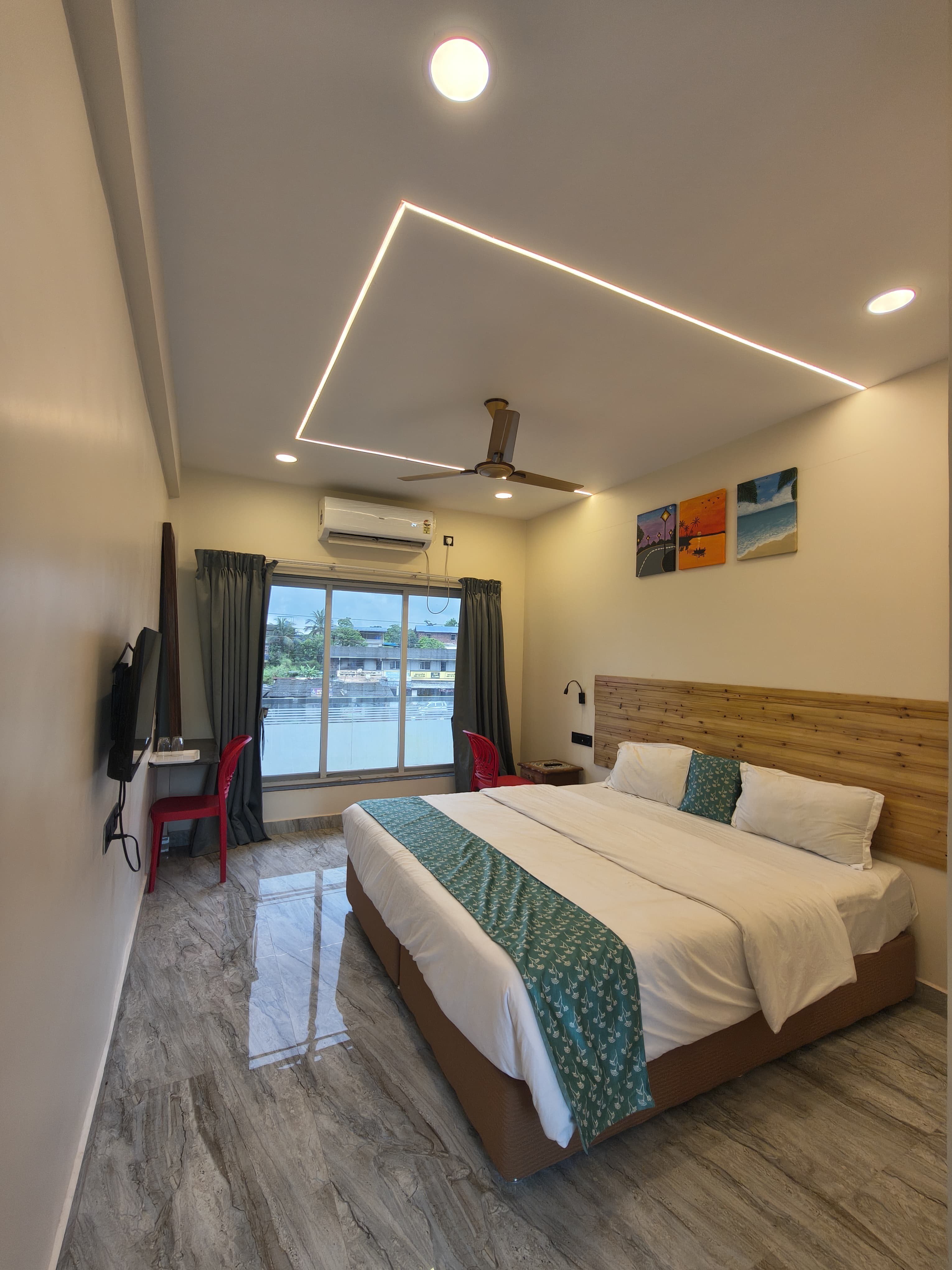 Hotel Taarangan Inn