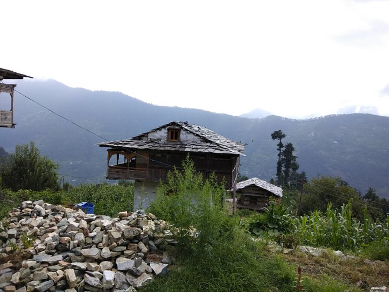 Hotel Meena Paying Guest House - Tap to explore photos