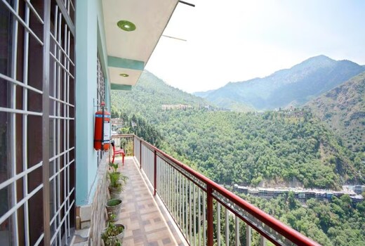 AR Mountain Breeze Home Stay