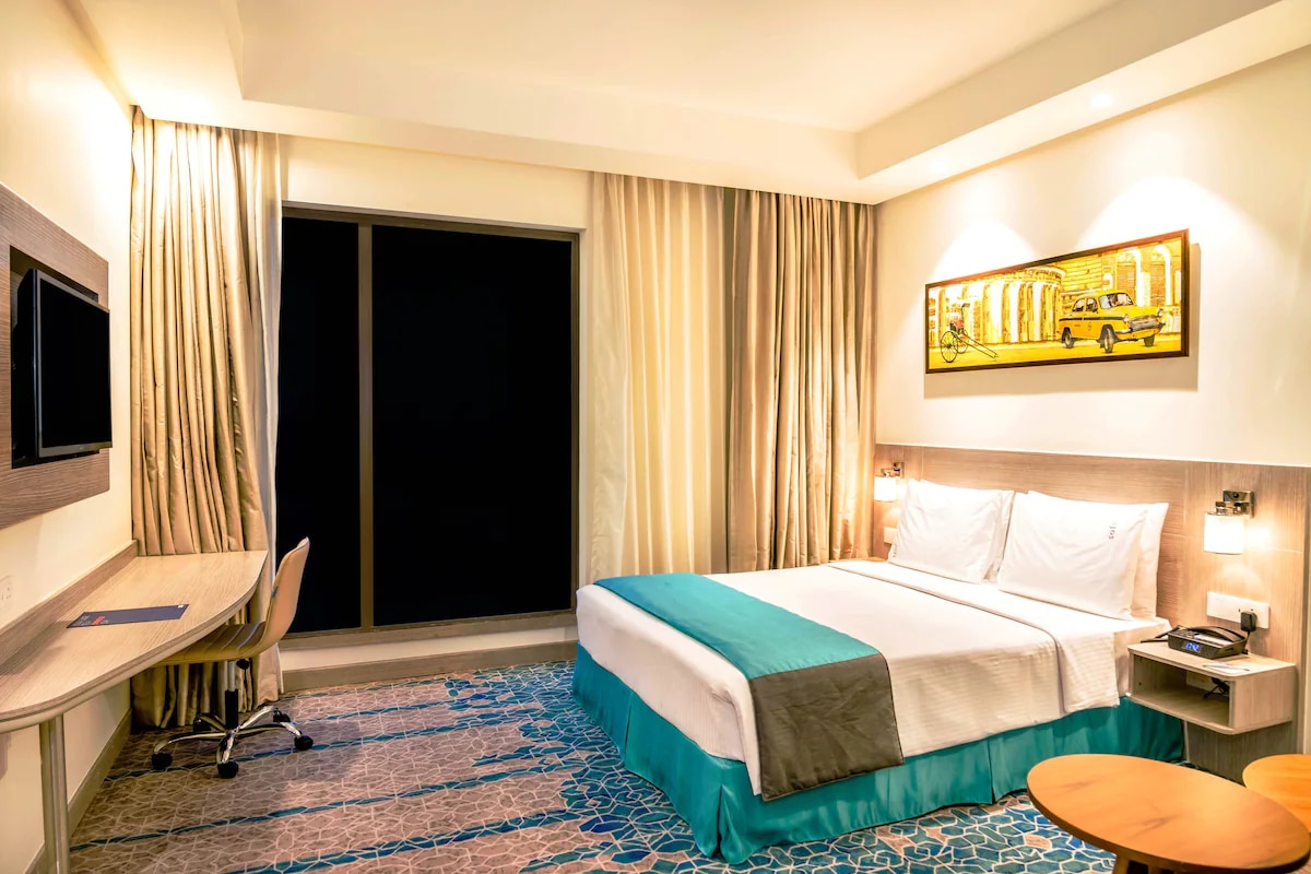 Holiday Inn Express, Kolkata Airport - Tap to explore photos
