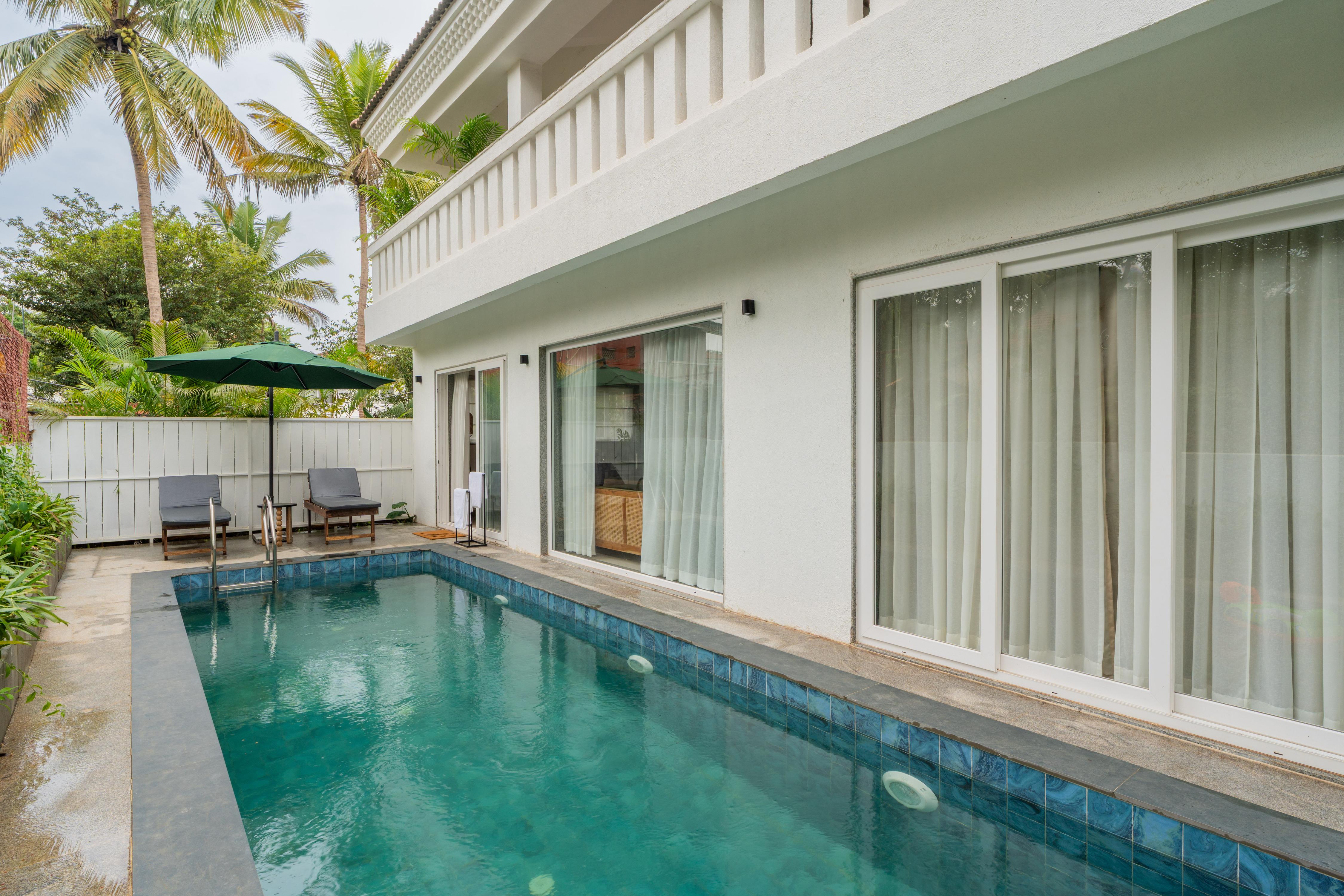 3 BHK Villa Near Ozran Beach - Tap to explore photos
