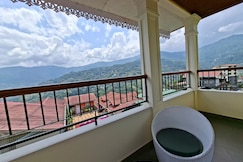 Hotel Avanya Crestview, Mechi