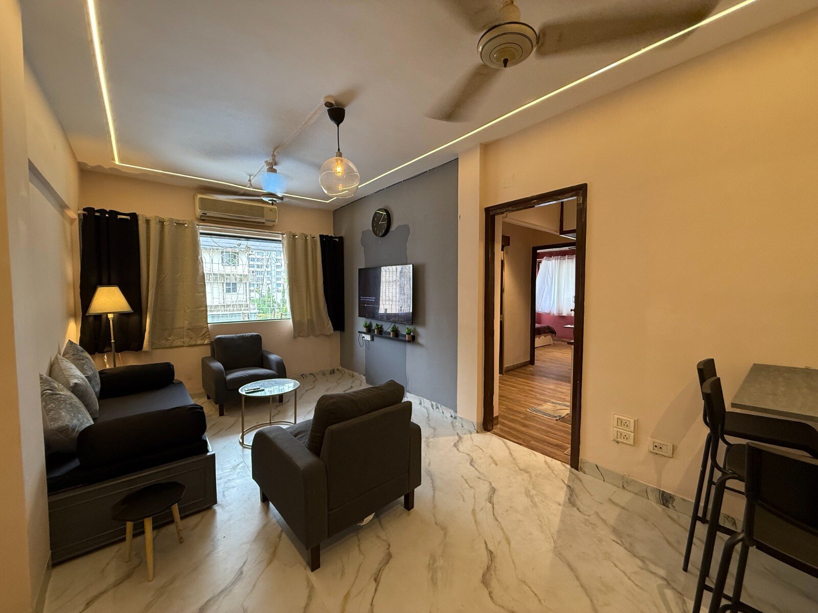 Elite Suite 3 - Premium 2BHK - Lokhandwala Andheri - Tap to explore photos