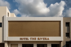 Hotel the Rivera, Rajkot