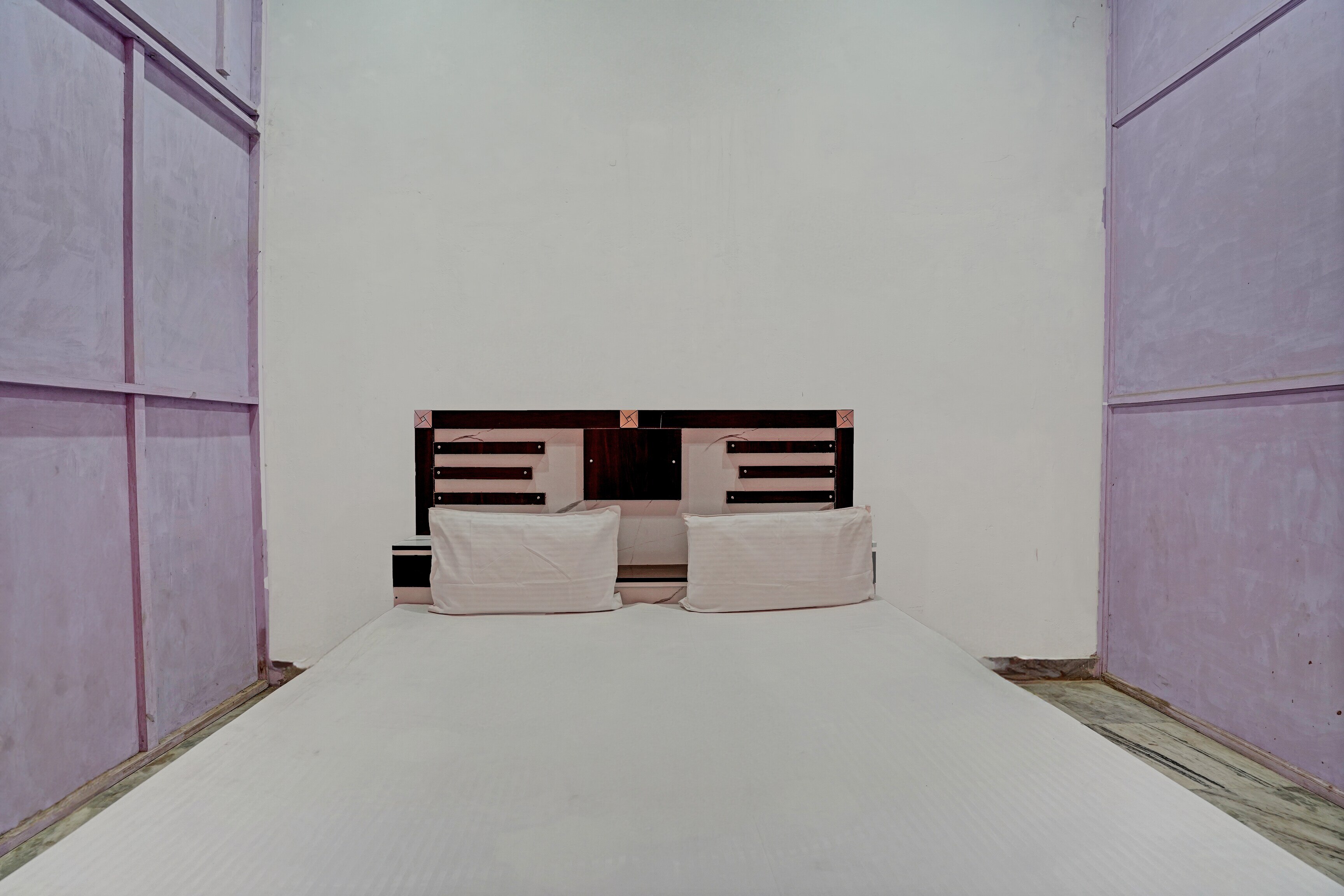 Hotel O Rudhra - Tap to explore photos