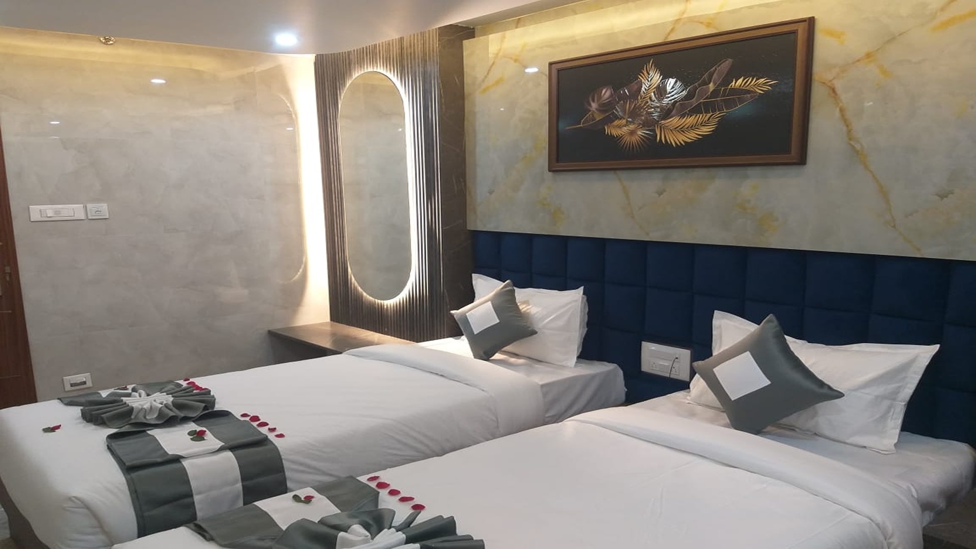 HOTEL SHASHI GRAND - Tap to explore photos