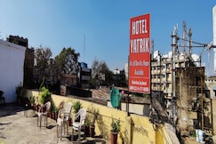 Hotel Yatrik, Bhatapara