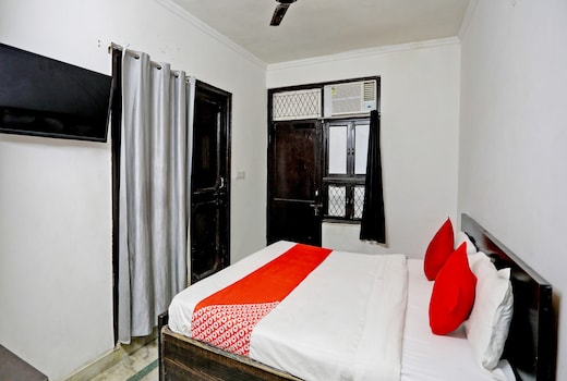 Hotel O Sunrise Villa Near Select Citywalk Mall