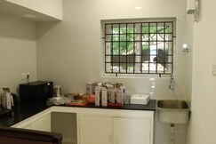 S2 Tulsi 2Bhk Flat T Nagar Shopping Area Chennai, Chennai