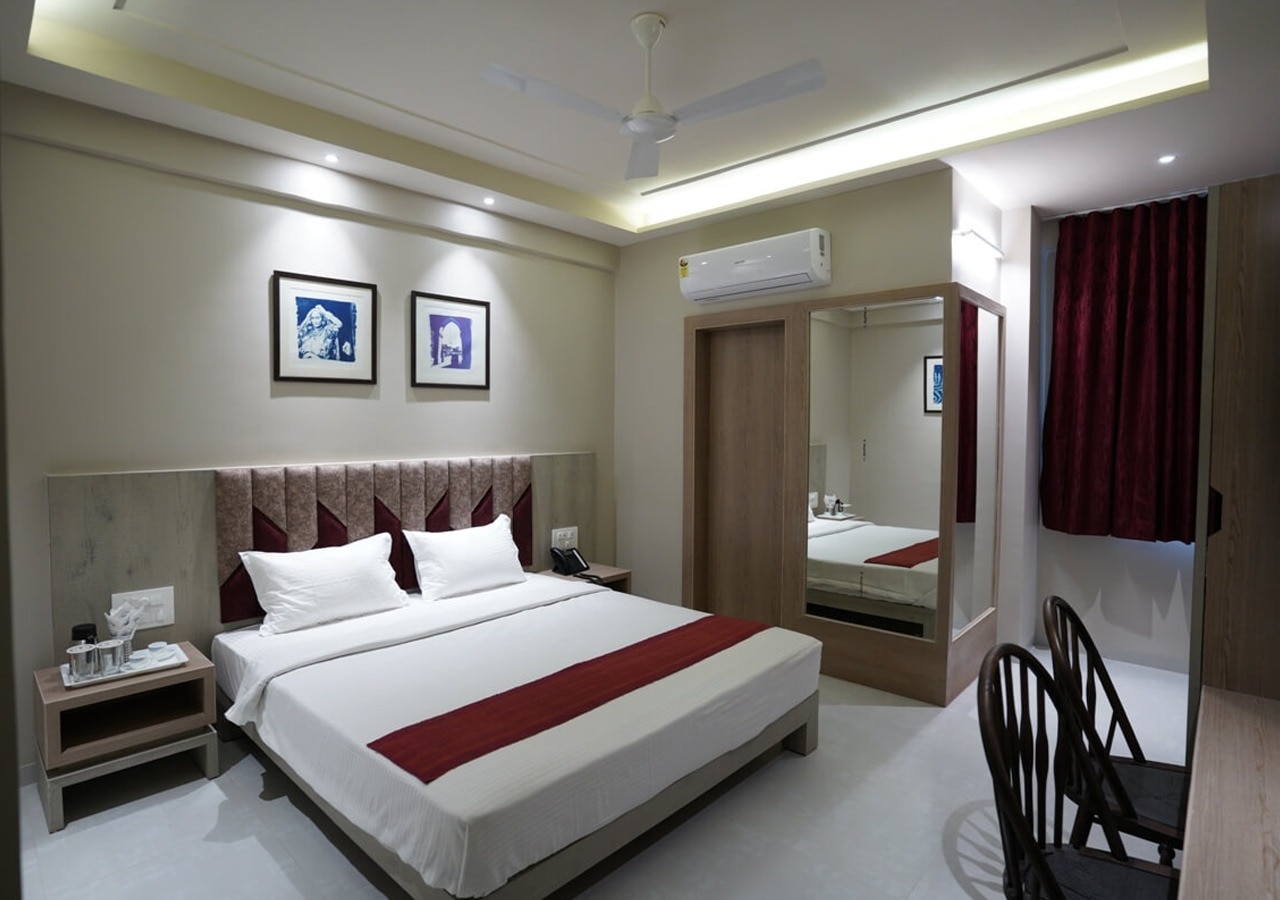 HOTEL KUMKUM - Tap to explore photos