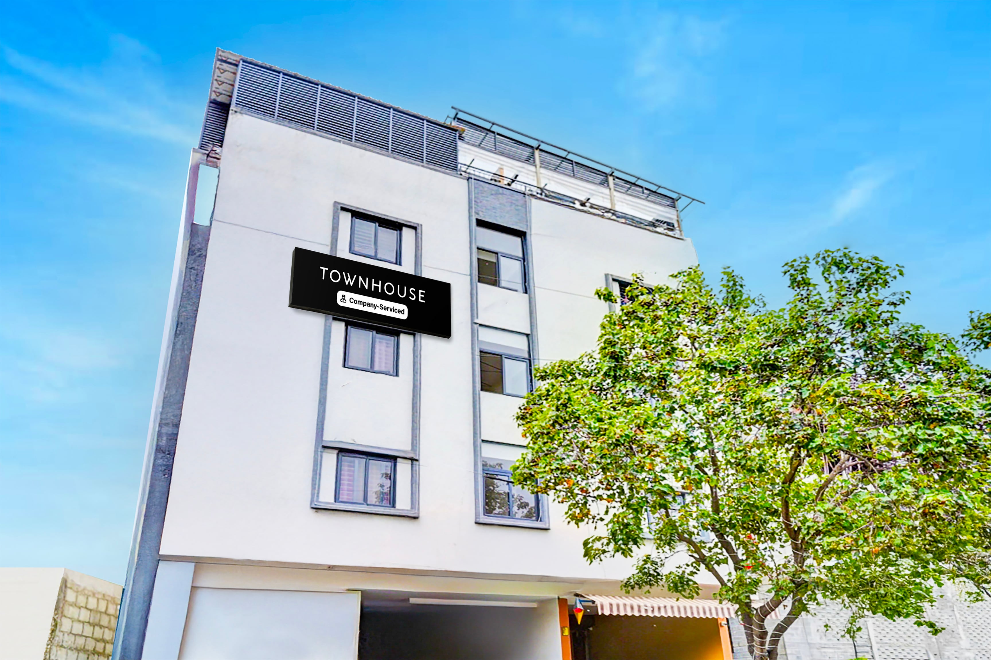 Super Townhouse Muthurayya Swamy Layout - Tap to explore photos