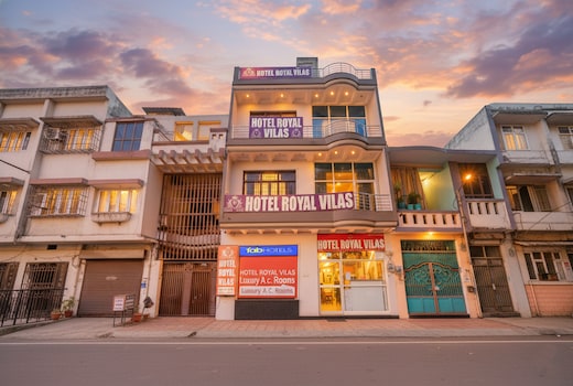 FabHotel Royal Vilas