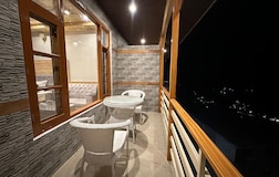 Deluxe Room With Balcony