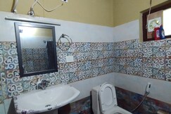 Kartikay Homestay, Mukteshwar