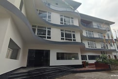 Magpie Libing Grand at MG Marg, Mechi