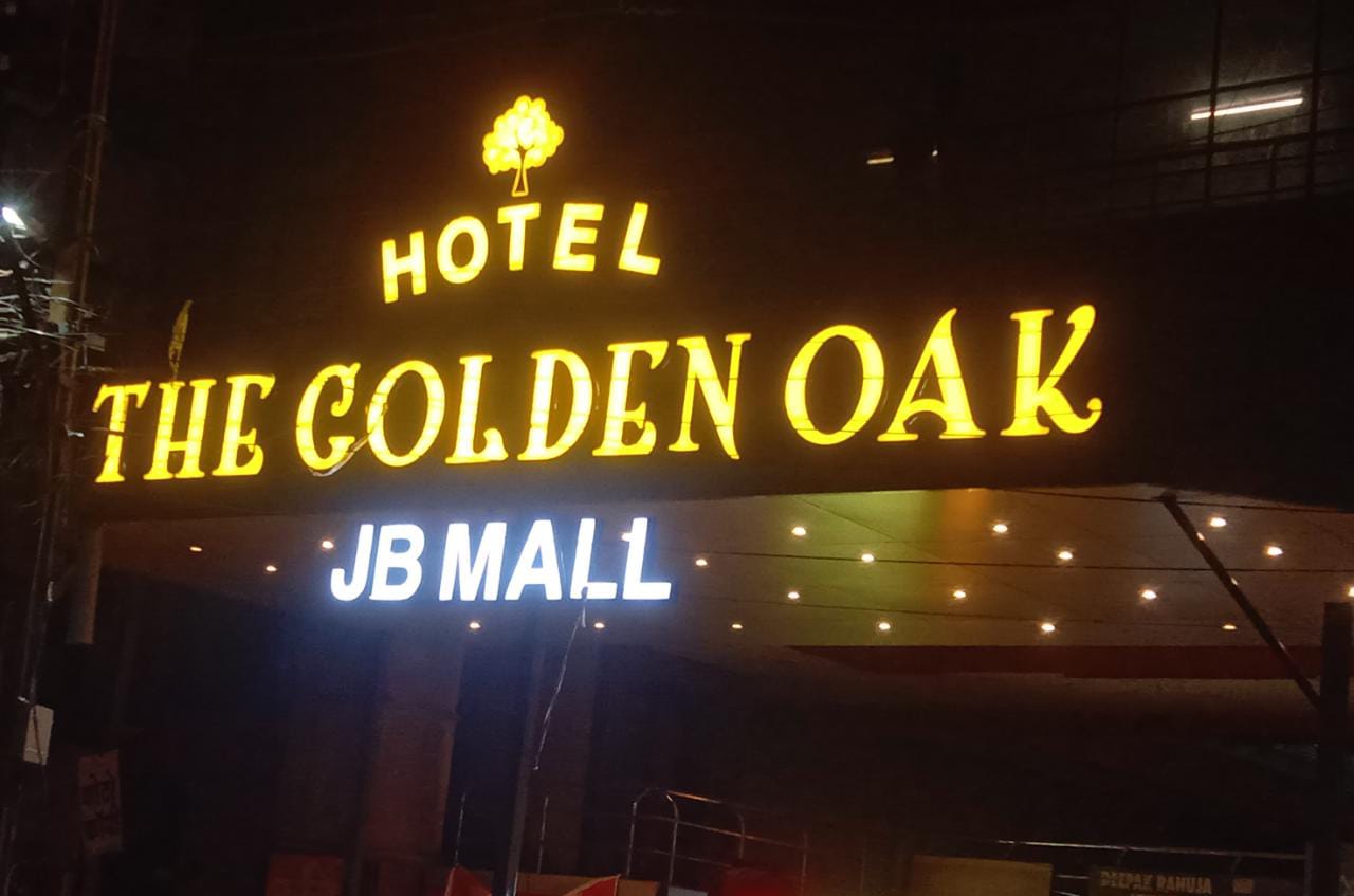 Hotel The Golden Oak Central by Citrus Prime - Tap to explore photos