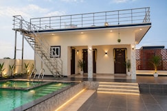 Sea pearl villa a two bedroom with pool, Chirala