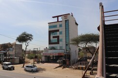 Guru Kripa Excellency Hotel, GUdha Malani