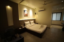 Hotel Midland, Nanded