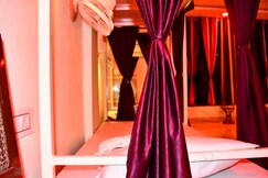 Gypsy Diaries | Rooms & Dorms, Varanasi