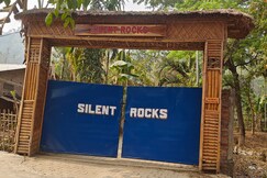 Silent Rocks Homestay, Mayang