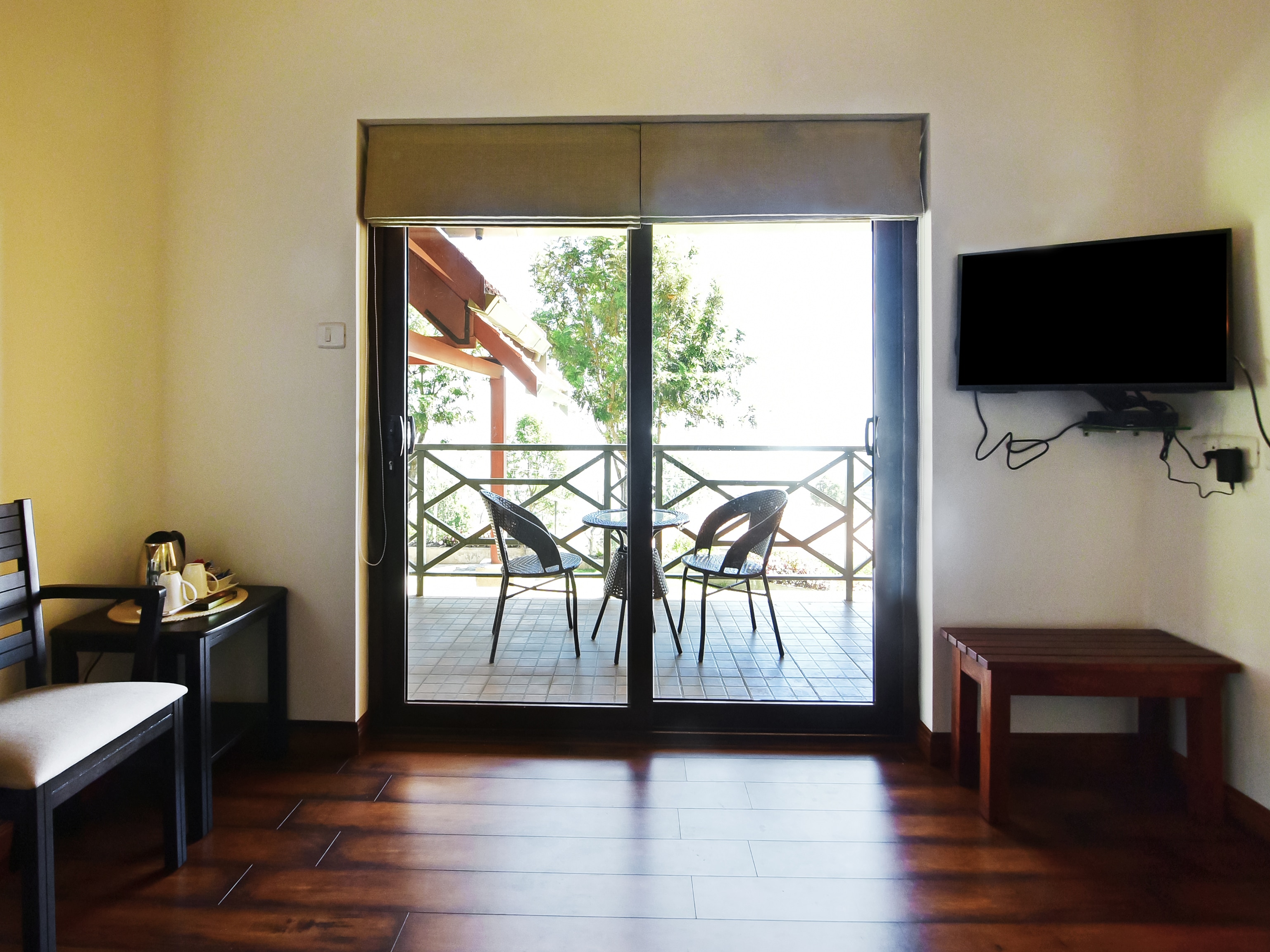 Grayshott Homestay - Tap to explore photos