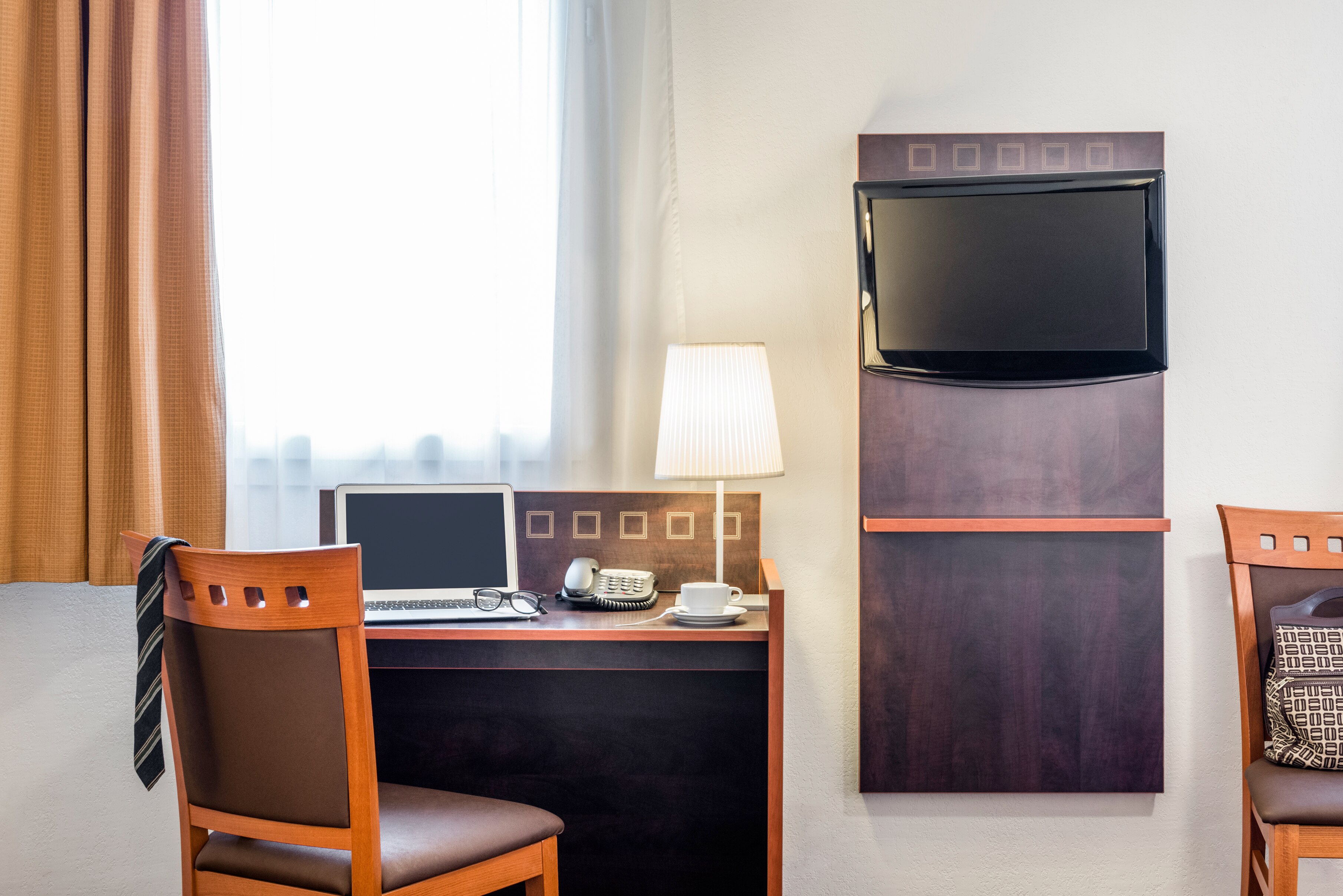 Aparthotel Adagio Access Paris Porte de Charenton - Tap to explore photos