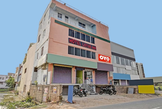 Hotel O Lotus Inn