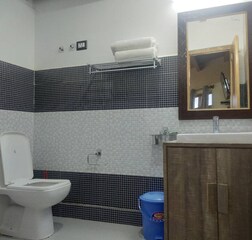 Deluxe Room with Valley View