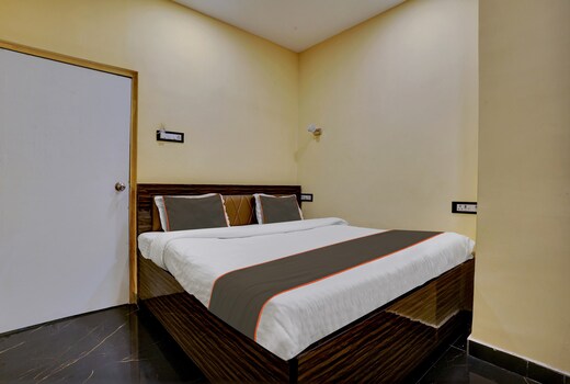 Super Hotel O Golden Suites