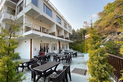 The Aesthetic Hotel And Restaurant, Bhimtal