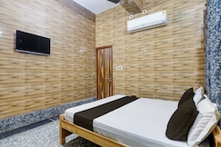 OYO HOTEL RAAS, Kasganj