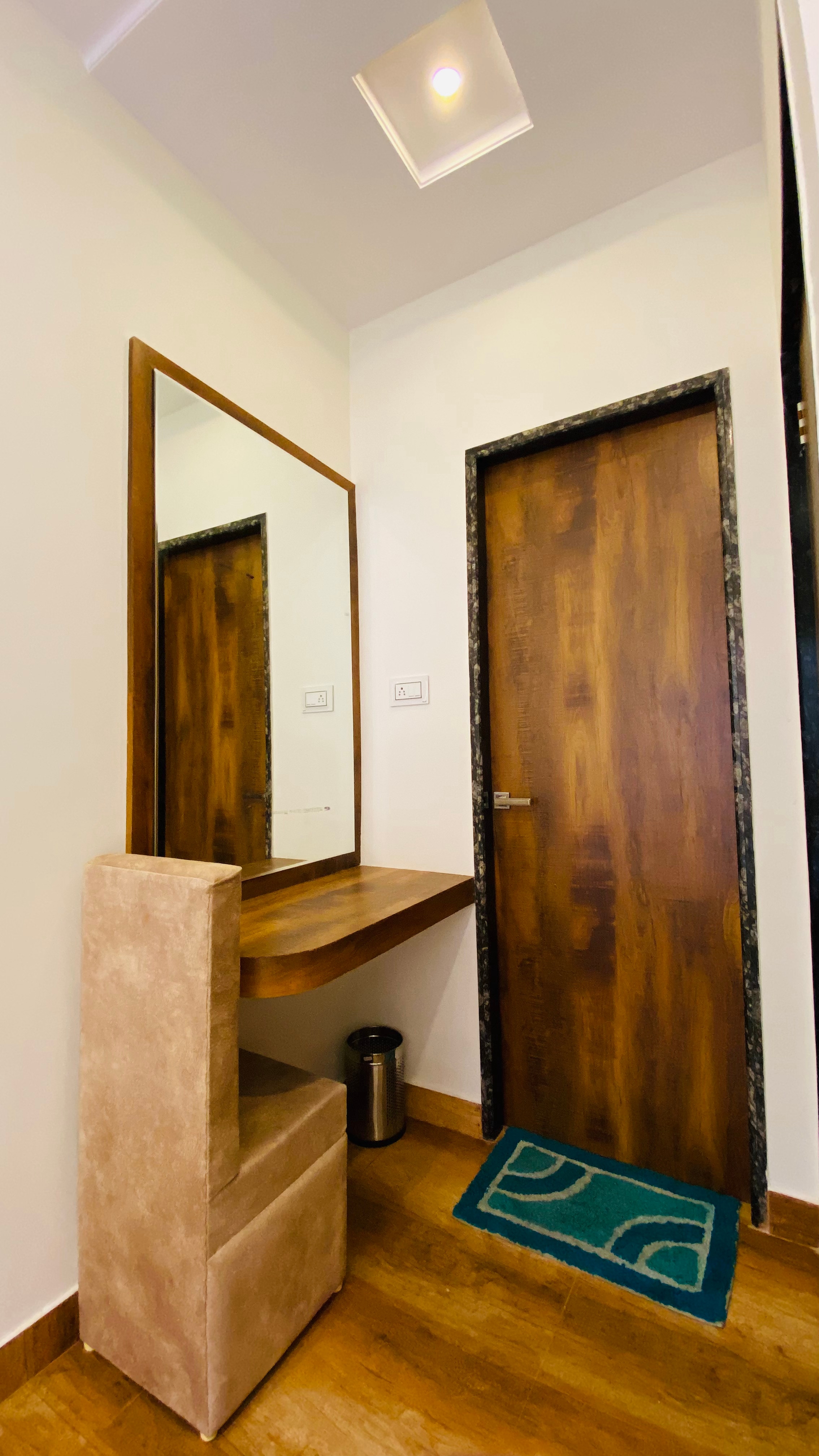 Hotel Khajanchi Inn - Tap to explore photos
