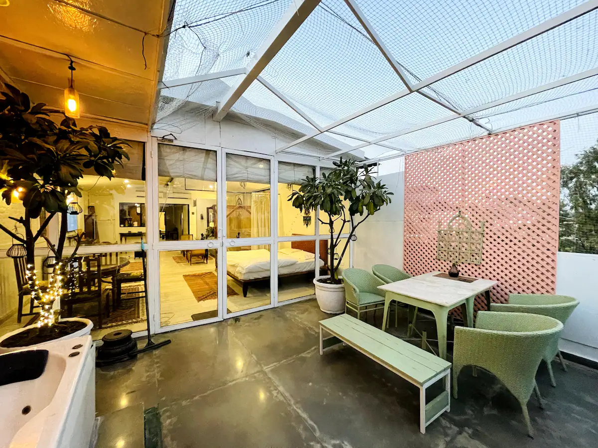 Spacious apartments in Hauz Khas Village, Delhi