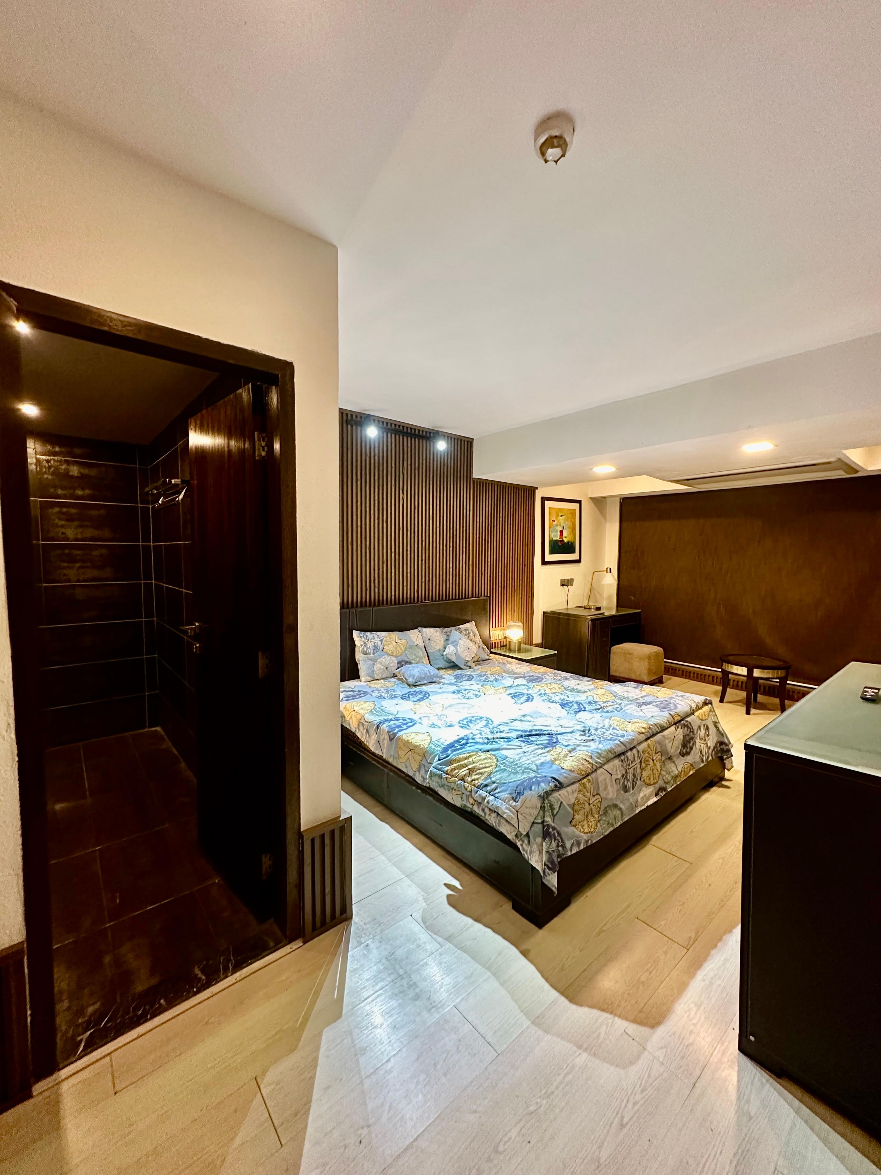 Elite Suites - Studio Apartments by MCSC - Tap to explore photos