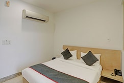 Super Townhouse Relax Suits A Boutique Hotel Vasundhara, Loni
