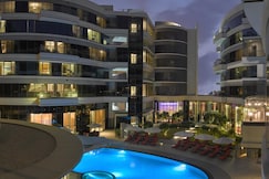 Majestic Arjaan by Rotana, Bahrain