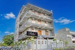 Hotel O The Signature inn, Noida