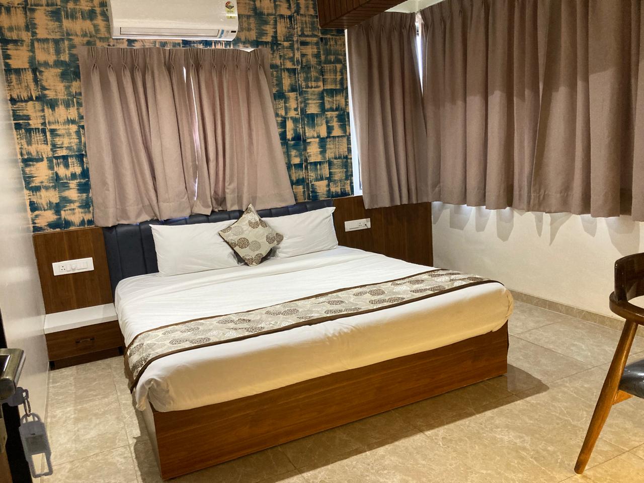 Hotel Suvarnam Residency - Tap to explore photos