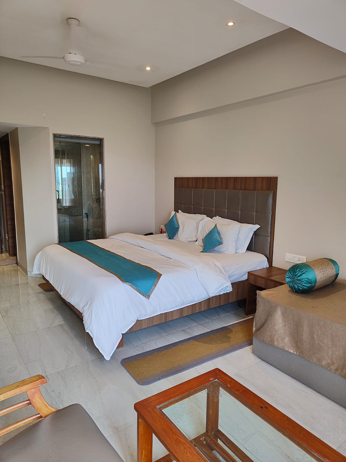 Lake View Resort