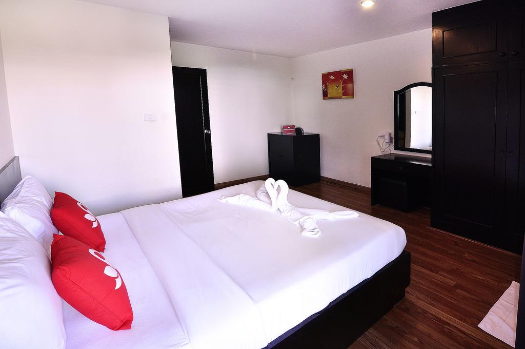 Zen Rooms Boss Prakanong Bangkok At Inr 28 Off 31 𝐇𝐃 - 
