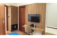 Hotel Grace Suites, Kanpur