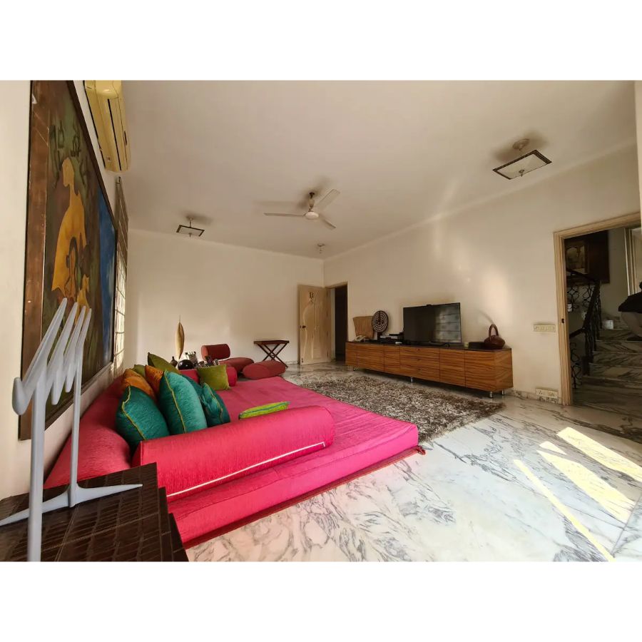 4Bhk House in Panchsheel Park - Tap to explore photos