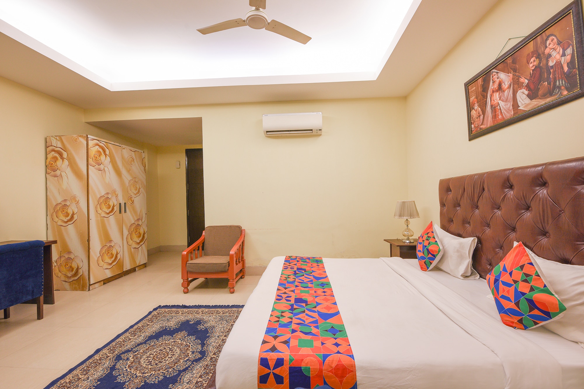 FabHotel AM Bliss - Tap to explore photos