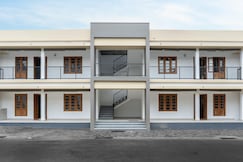 Barakath Square Room in an Apartment, Thodupuzha