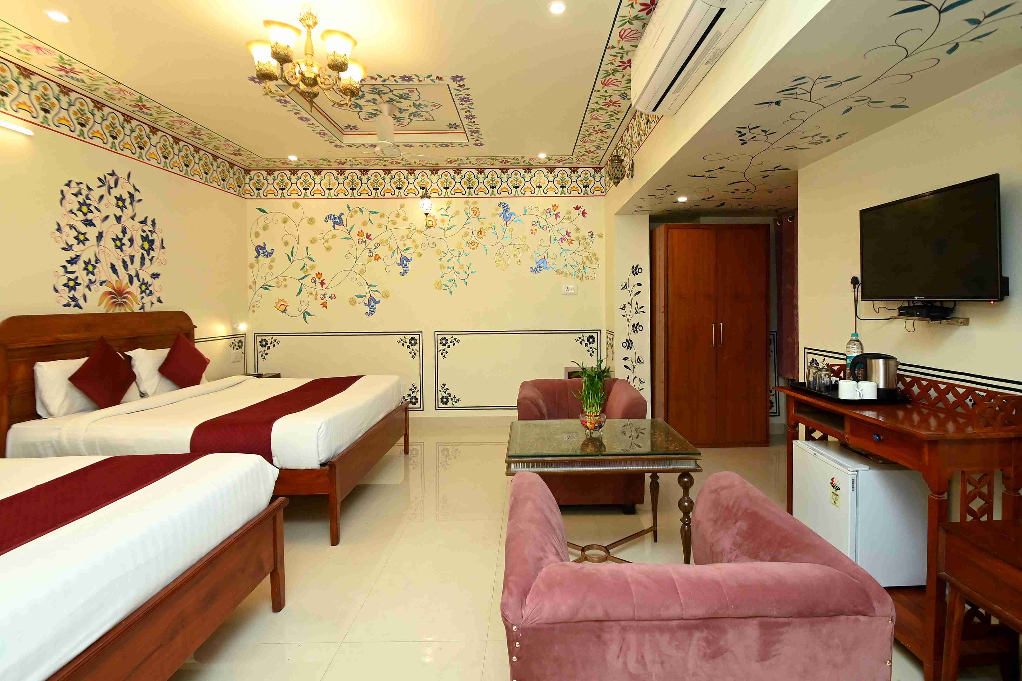 Virasat Mahal - Jaipur City Centre Hotel - Tap to explore photos