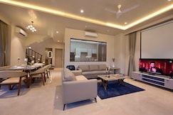 The Leni House With Private Pool, Lonavala